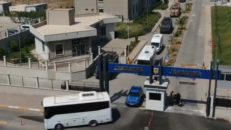 Şanlıurfa’da silah kaçakçılarına operasyon: 12 gözaltı
