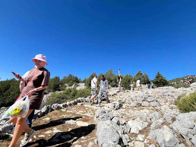 Litvanyalı turistler tarihi köye hayran kaldı
