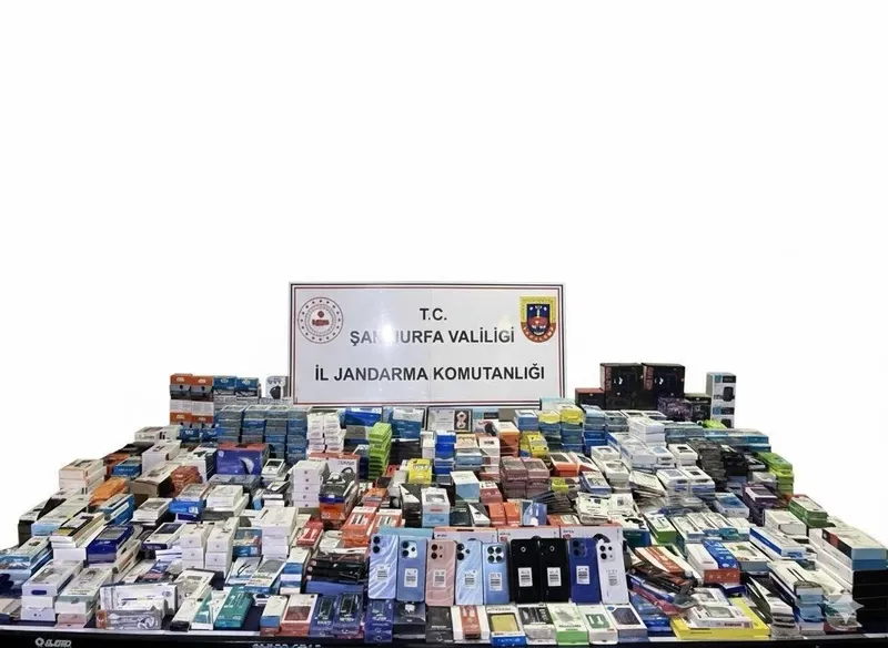 Şanlıurfa’da 9 adet gümrük kaçağı cep telefonu ele geçirildi
