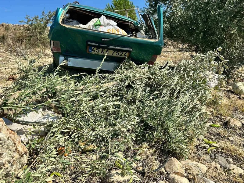 Karı-koca kazada hayatını kaybetti
