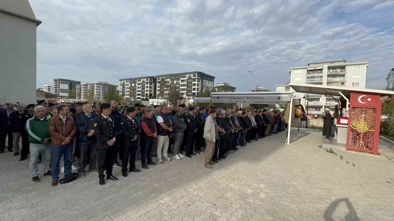 Komşu kavgasında vurularak öldürülen emekli astsubay son yolculuğuna uğurlandı
