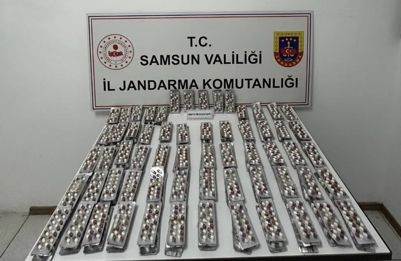 Evinde 3 bin 472 adet sentetik ecza ele geçirilen şahıs gözaltına alındı
