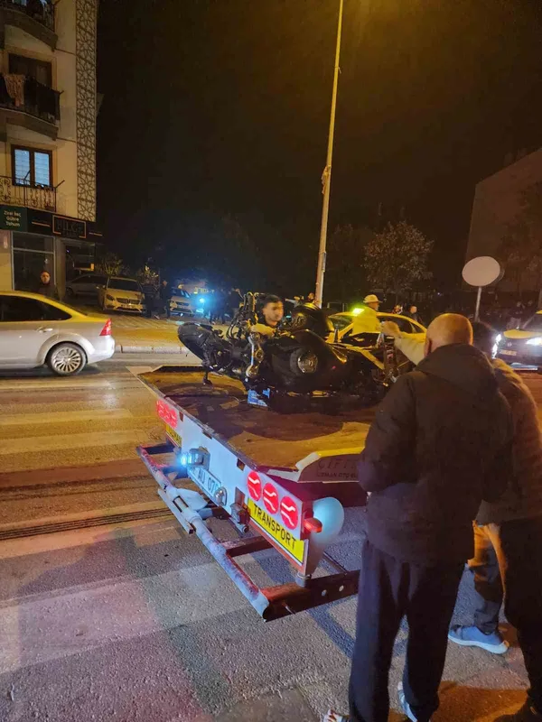 Isparta’da otomobil ile motosiklet çarpıştı: 1 ölü, 1 ağır yaralı
