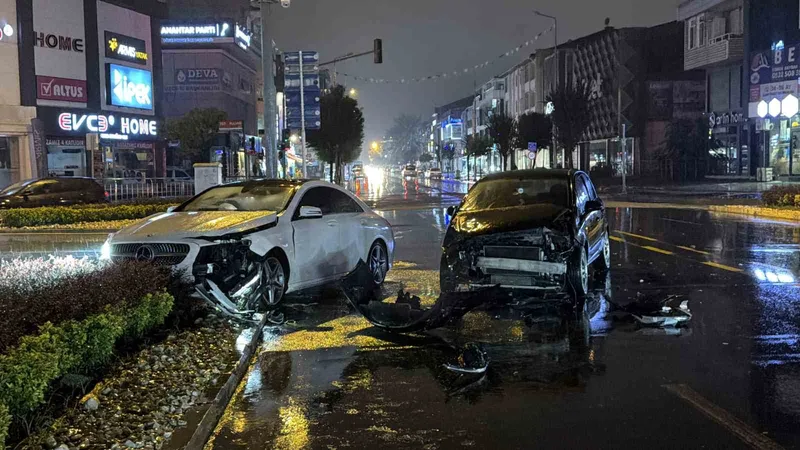 Işık ihlali kazayı beraberinde getirdi
