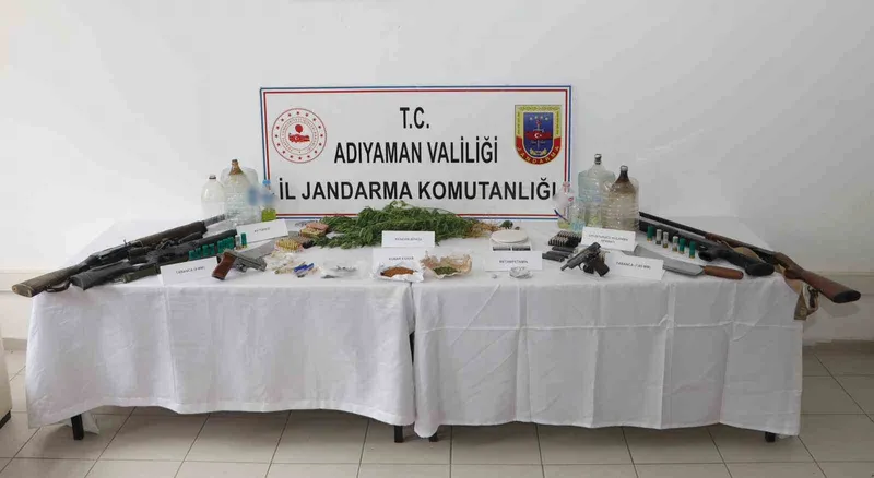 Adıyaman merkezli uyuşturucu operasyonu: 11 gözaltı
