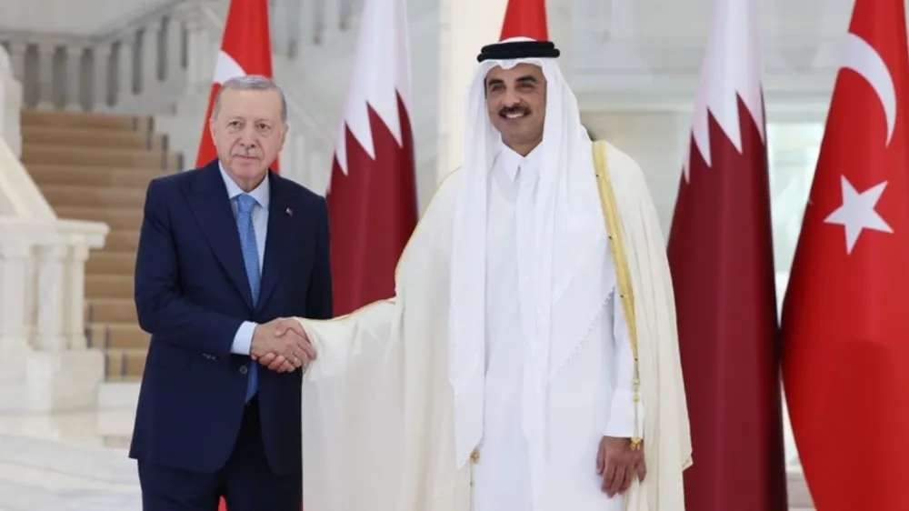 Körfez Turu: Cumhurbaşkanı Erdoğan, Katar Al Thani ile görüştü