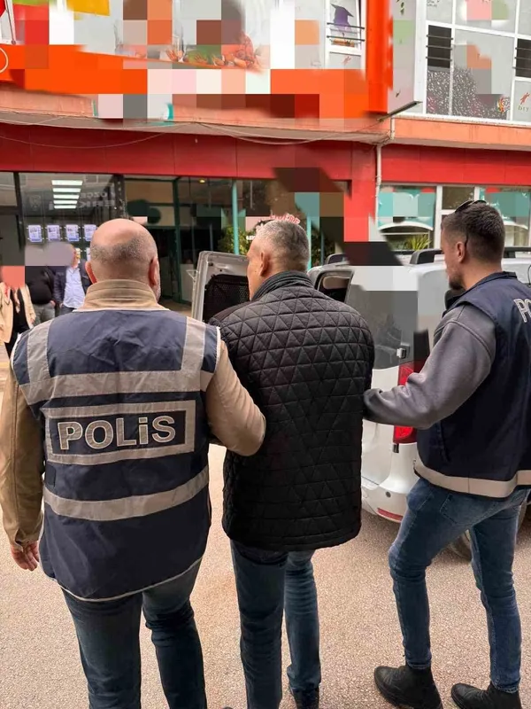 16 yıl hapis cezası bulunan zanlı, saklandığı yerde yakalandı
