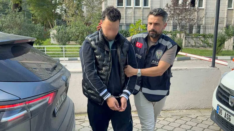 Pompalı tüfekle 2 kişiyi yaralayanlar adliyeye sevk edildi
