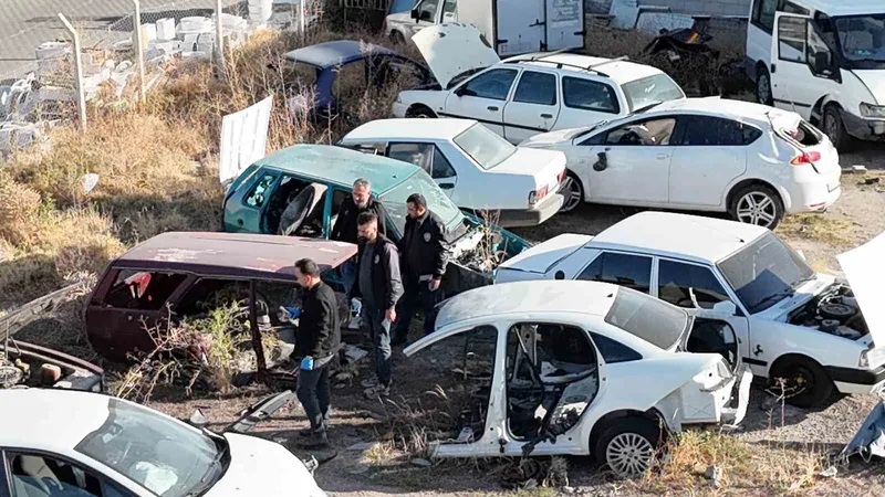 Nevşehir’de ağır hasarlı araçları 