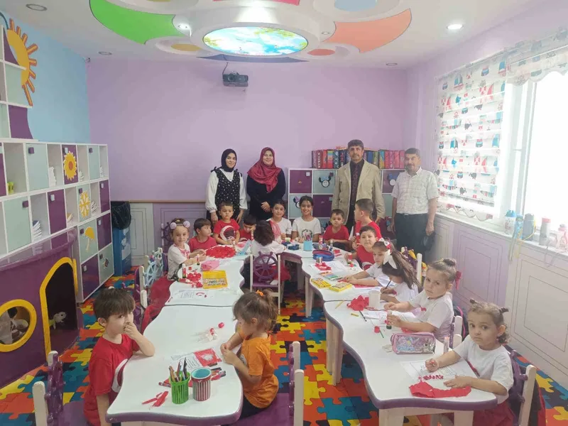 Anamurlu miniklerden Cumhuriyet Bayramı coşkusu
