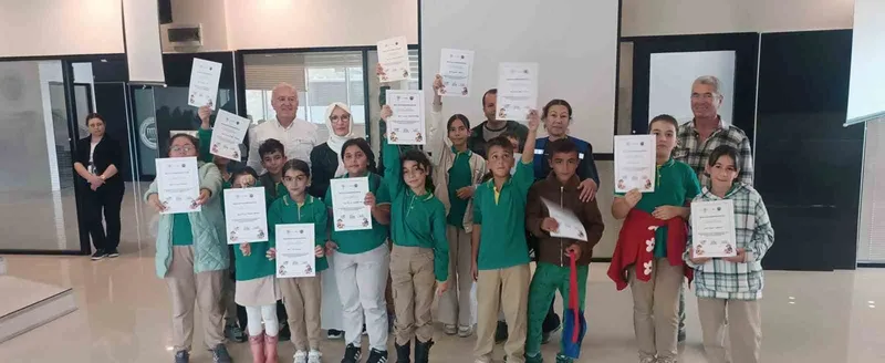 Minik tadımcılara zeytinyağı eğitimi
