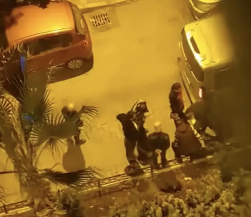 Uydu tamircisi apartman boşluğuna düşerek hayatını kaybetti
