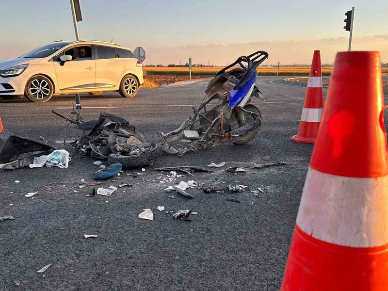 Şanlıurfa’da kamyon ile elektrikli bisiklet çarpıştı: 2 yaralı
