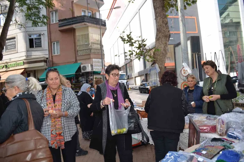 El emeği göz nuru ürünleri üniversite öğrencilerinin bursu için üretiyorlar
