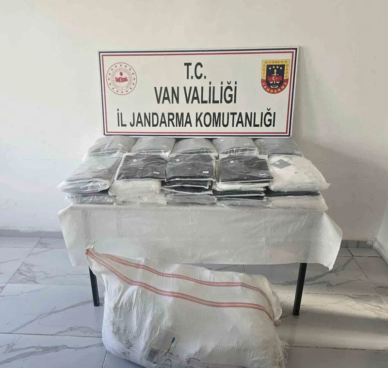 Van’da 3 milyon TL değerinde kaçak malzeme ele geçirildi
