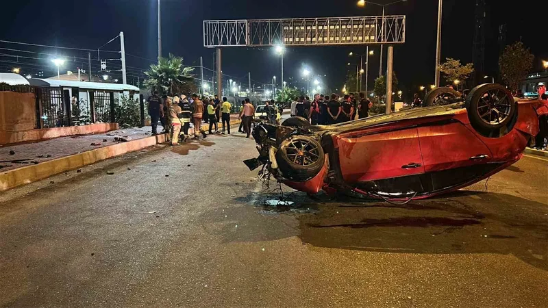3 kişinin öldüğü kazada genç kadın, 7 gün süren hayat mücadelesini kaybetti
