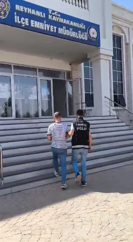 Reyhanlı’da uyuşturucu satıcısı şahıs tutuklandı
