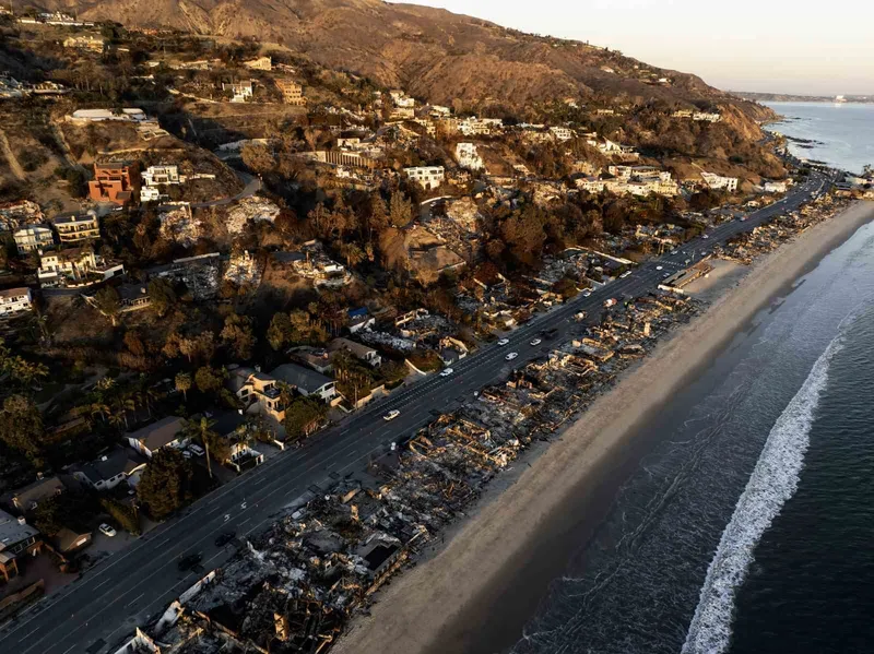 Los Angeles’ta 12 kişinin öldüğü Palisades yangını ile ilgili 1 kişi gözaltına alındı
