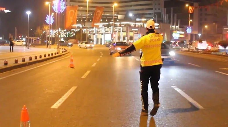 Kayseri’de 702 personelle eş zamanlı uygulama: 52 aranan şahıs yakalandı
