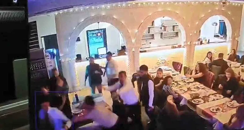 Ankara’da eğlence mekanına silahlı saldırının görüntüleri güvenlik kamerasına yansıdı
