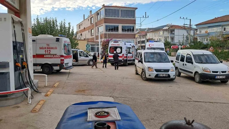 İznik’te 8 işçi tavuklu pilavdan zehirlendi
