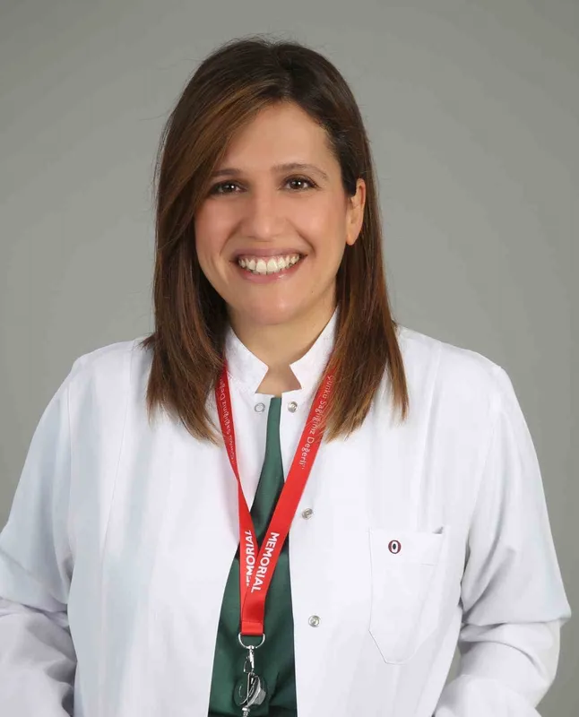 Uzm. Dr. Özden Yener Çakmak: 