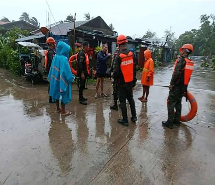 Filipinler’i vuran süper tayfunda ölü sayısı 27’ye yükseldi, 2 kişi kayıp
