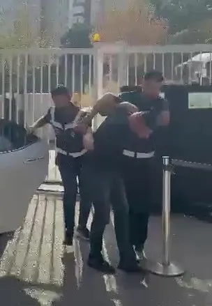 Telefonda başlayan küfürleşme cinayetle bitti
