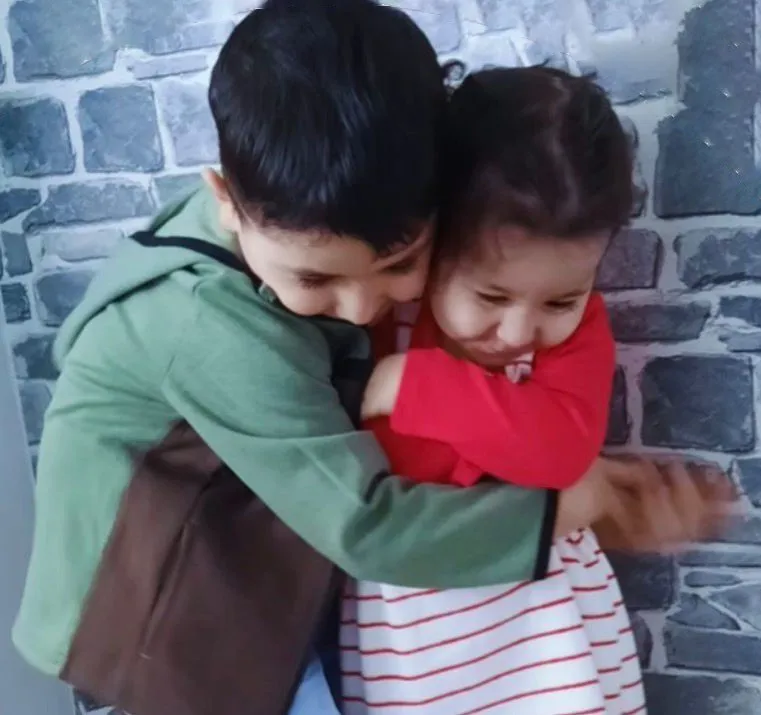 Almanya’dan İstanbul’a tatile gelen aile, seyyar satıcıdan yedikleri midyeden zehirlendi: 2 çocuk hayatını kaybetti
