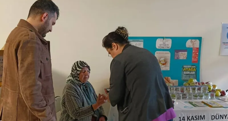 Çine’de diyabet farkındalığı için kan şekeri ölçüldü
