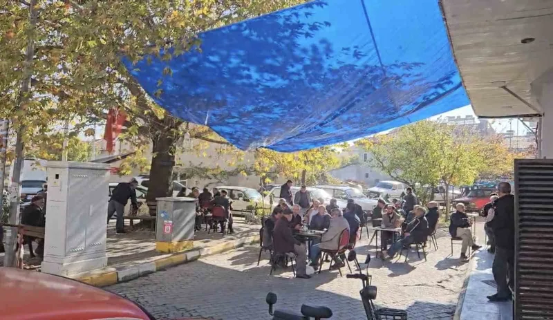 Sındırgı’da peş peşe depremler
