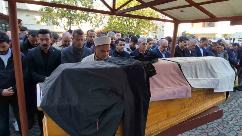 Onur Acar, dualarla son yolculuğuna uğurlandı
