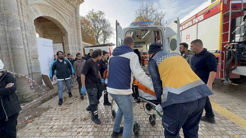 Selimiye Camii restorasyonunda düşen işçi yaralandı
