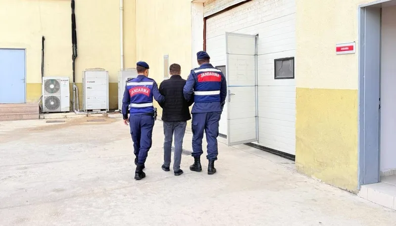 20 yıl hapis cezası ile aranan şahıs JASAT’tan kaçamadı
