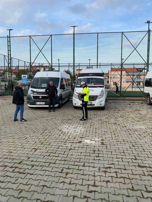 Ayvacık’ta Okul Çevreleri ve Okul Servisleri Denetlendi
