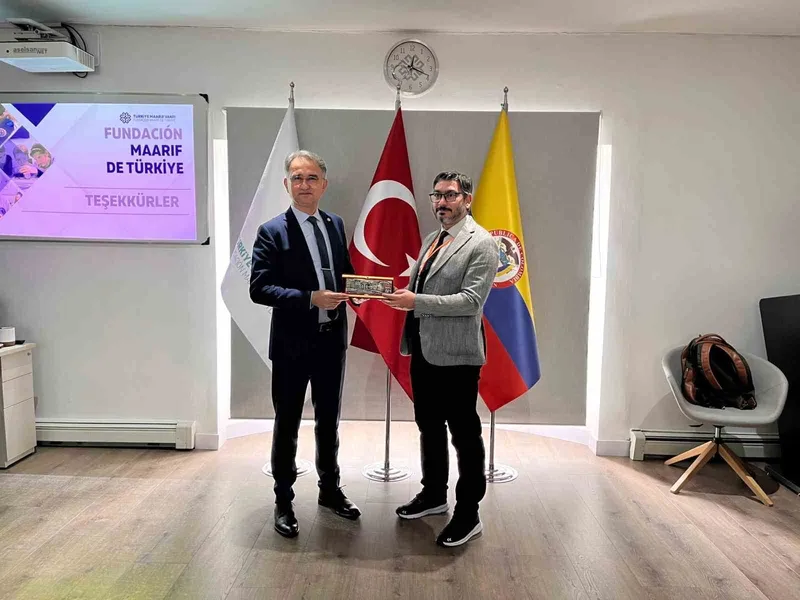 Eskişehirli gençlerden Kolombiya’da kültürel buluşma
