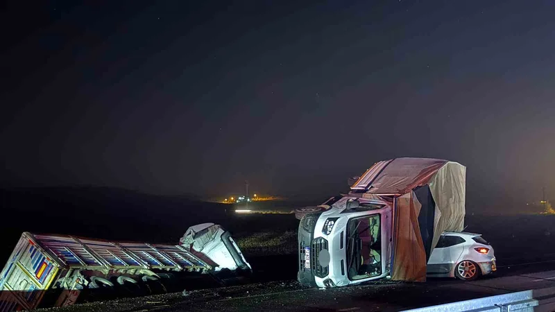 Diyarbakır’da 5 araçlı zincirleme kaza: 3 ölü, 14 yaralı
