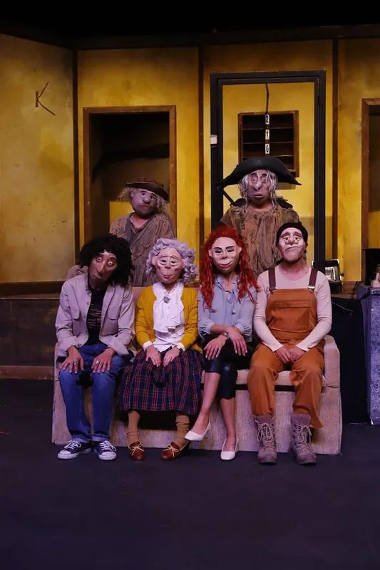 Devlet Tiyatrosu Sersemler Evi oyunuyla Kars’ta
