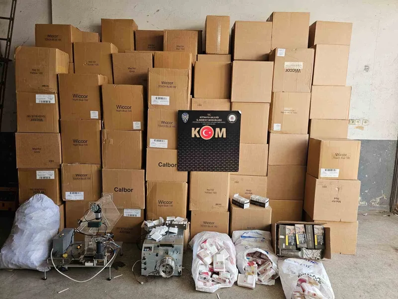 Kütahya’da 688 bin 640 adet makaron ele geçirildi
