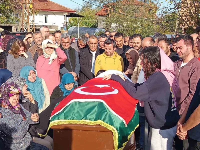 Zonguldak’ta kahvehane baskınında hayatını kaybeden 2 kişi toprağa verildi
