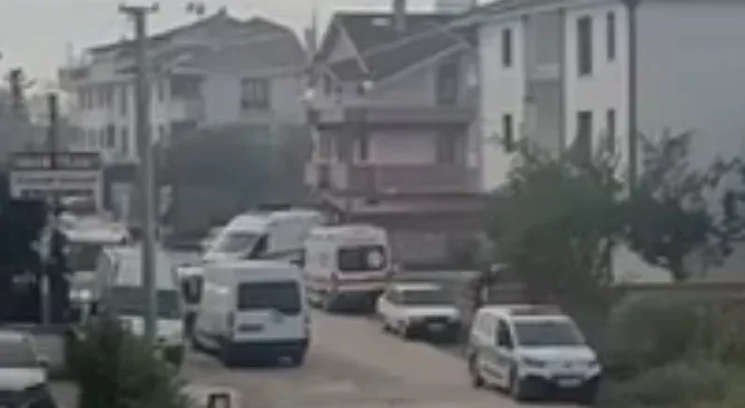 Ocakta unutulan çaydanlık yandı: 2 kişi hastanelik oldu
