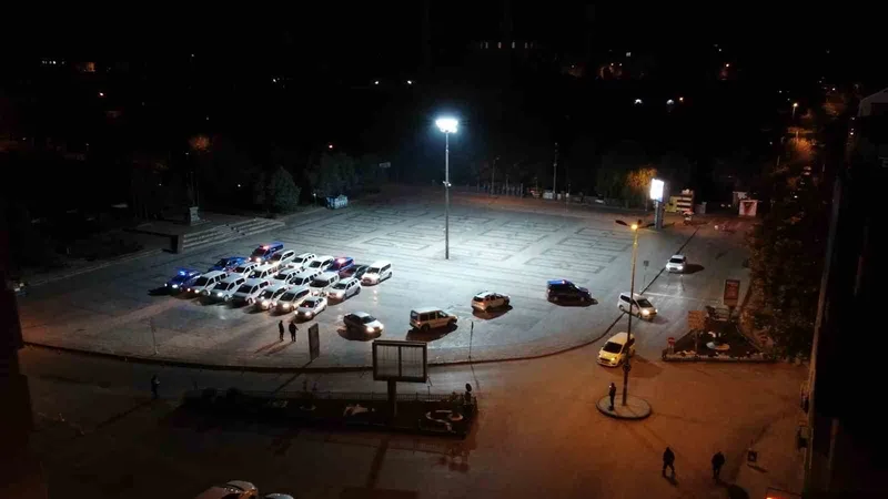 Polis ve jandarmadan eş zamanlı 