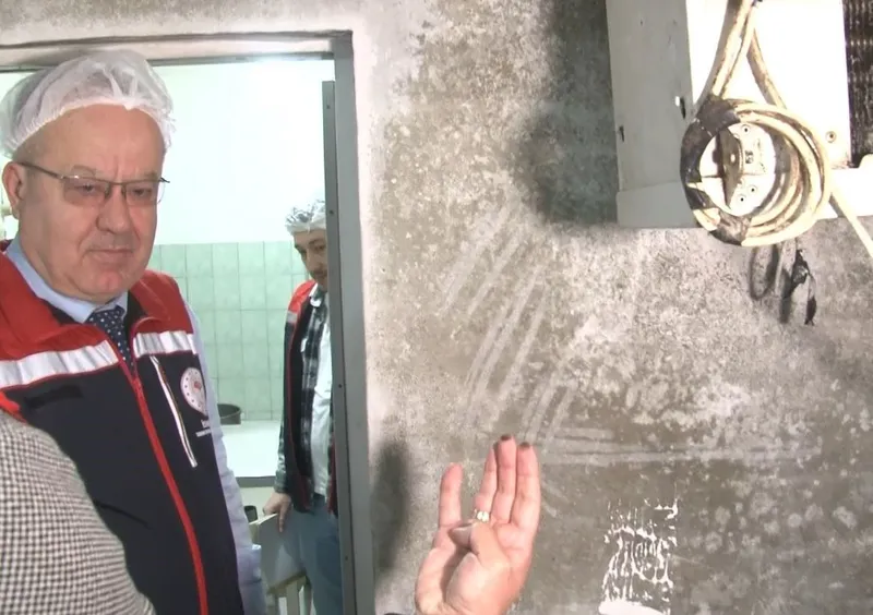 Bağcılar’da restoran ve marketlere denetim yapıldı
