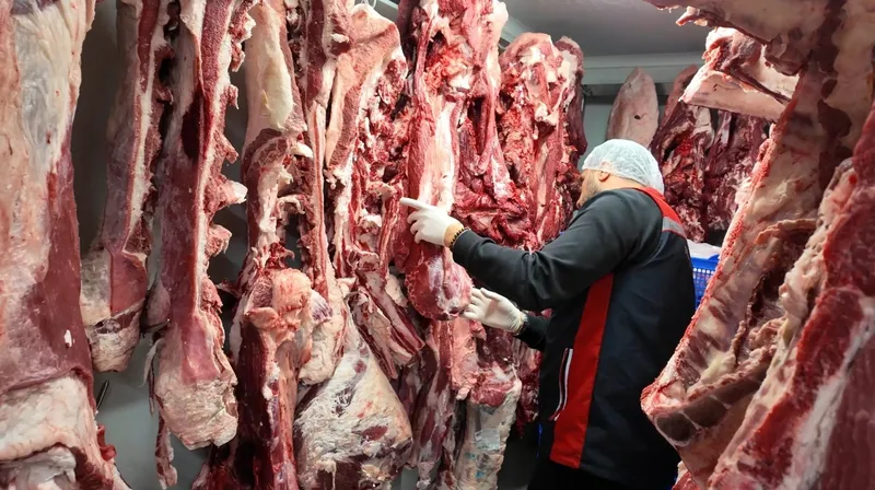 Kadıköy’de gıda ve hijyen denetimleri artırıldı: Kurallara uymayan işletmelere 15 günlük süre
