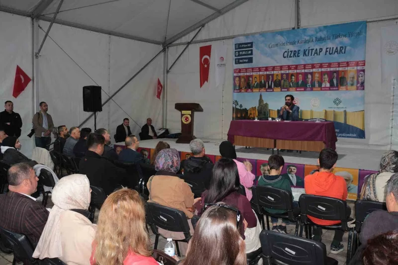 Cizre’de Kitap Fuarı yoğun ilgi gördü, stantlar doldu taştı
