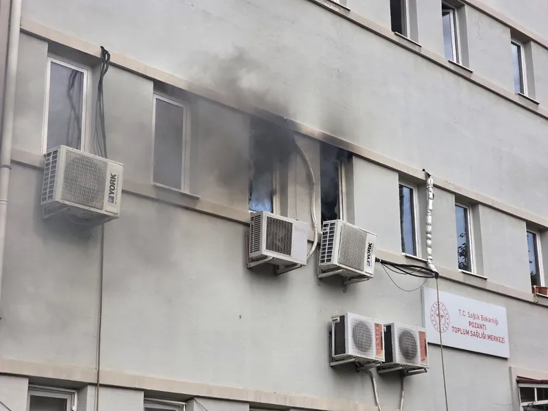 Pozantı Aile Sağlığı Merkezi’nde yangın
