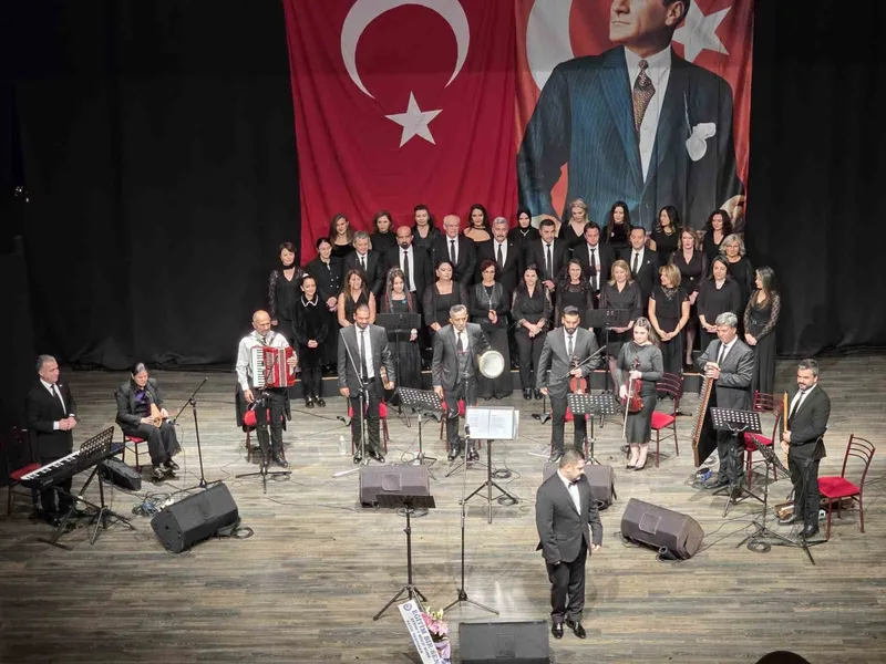 Efeler’de Müzik ve Sanat Akademisi’nden unutulmaz konser
