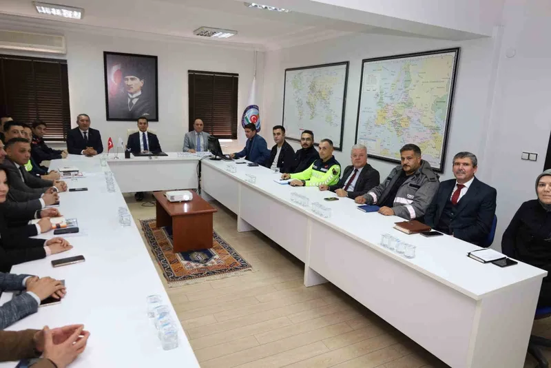 Dinar’da kış tedbirleri masaya yatırıldı
