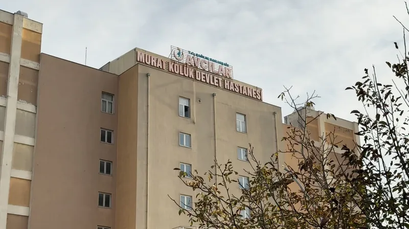 Avcılar’da tavuk pilav yiyen 8 kişi hastanelik oldu
