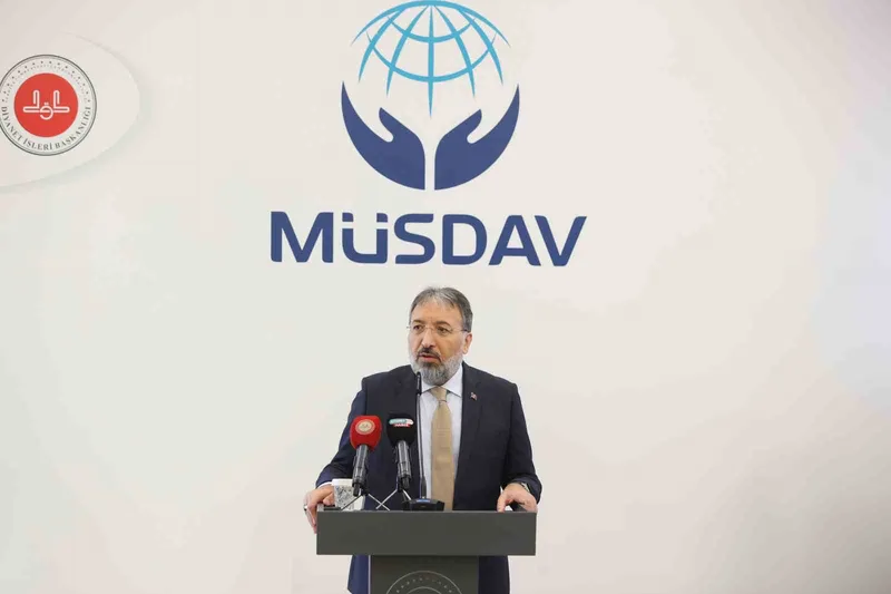 ‘Camiler ve Cami Eksenli Din Hizmetleri’ fotoğraf sergisi ziyarete açıldı
